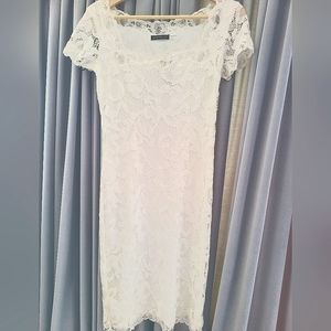 Josie Natori White lace figure hugging dress sexy and elegant